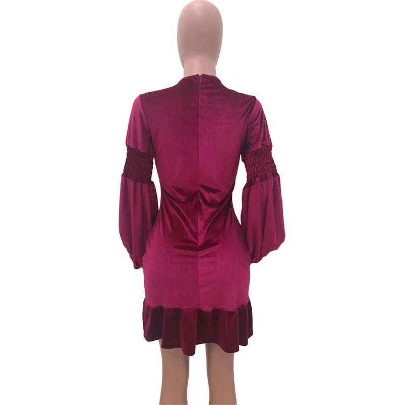 Модное однотонное платье с рукавами-фонариками и оборками женское облегающее