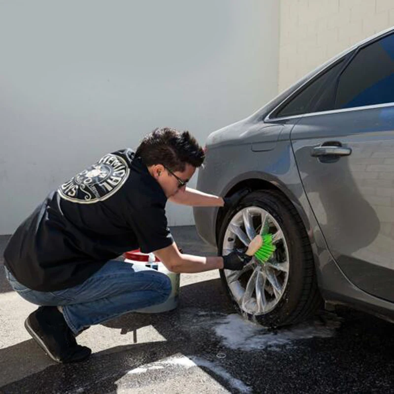 

Wheel Tire Brush Short Handle Scrub Brush for Wheel Cleaning Dirt Removing TD326