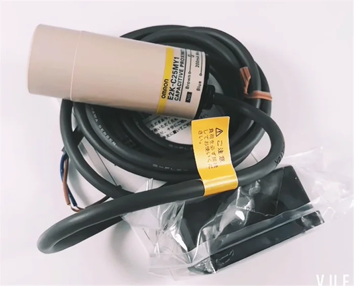 

New Original Omron Capacitive Proximity sensor E2K-C25MY1