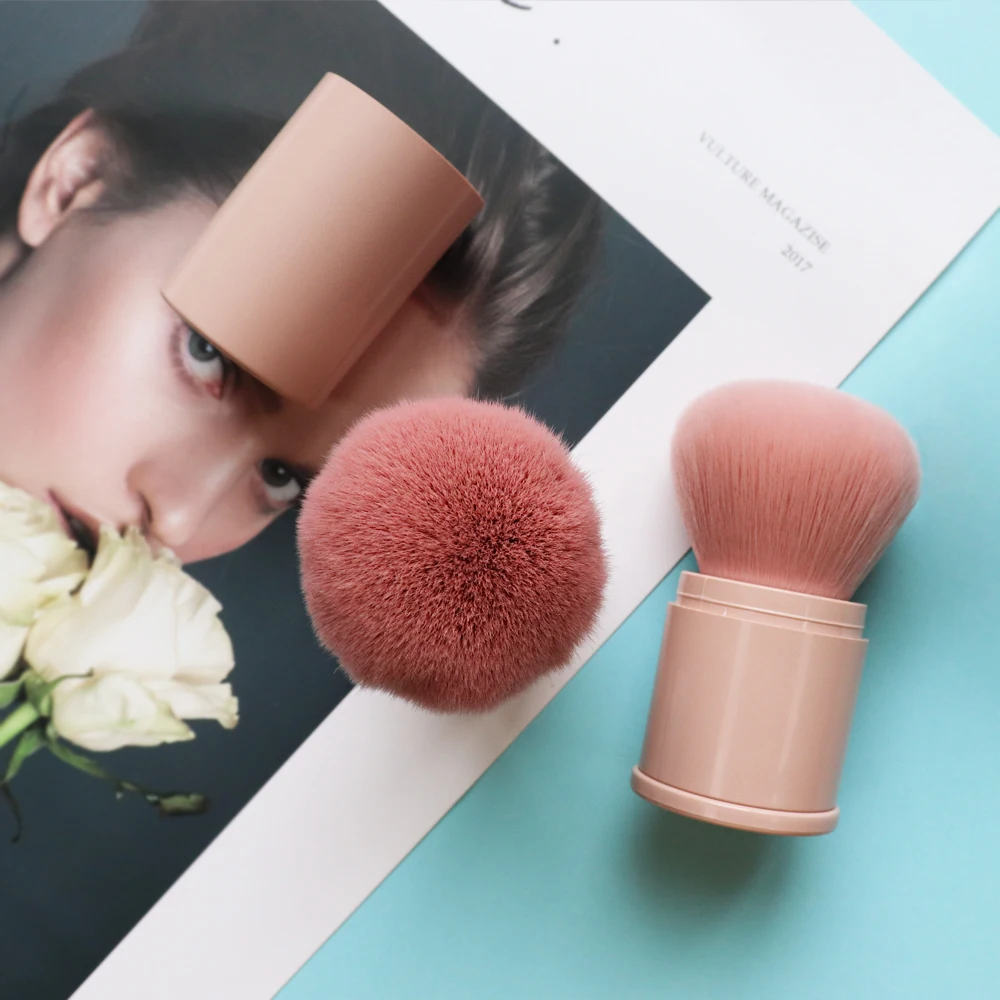 Телескопическая розовая мягкая синтетическая щеточка для макияжа с чехлом