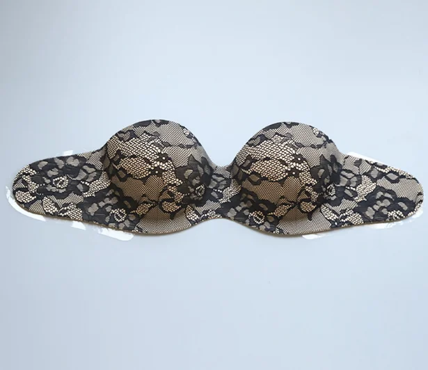 High Quality Womens Lace Stick Bra On Breast Sticker Nipple Cover Nude One Piece Push Up Bra Seamless Silicone Bra Washable