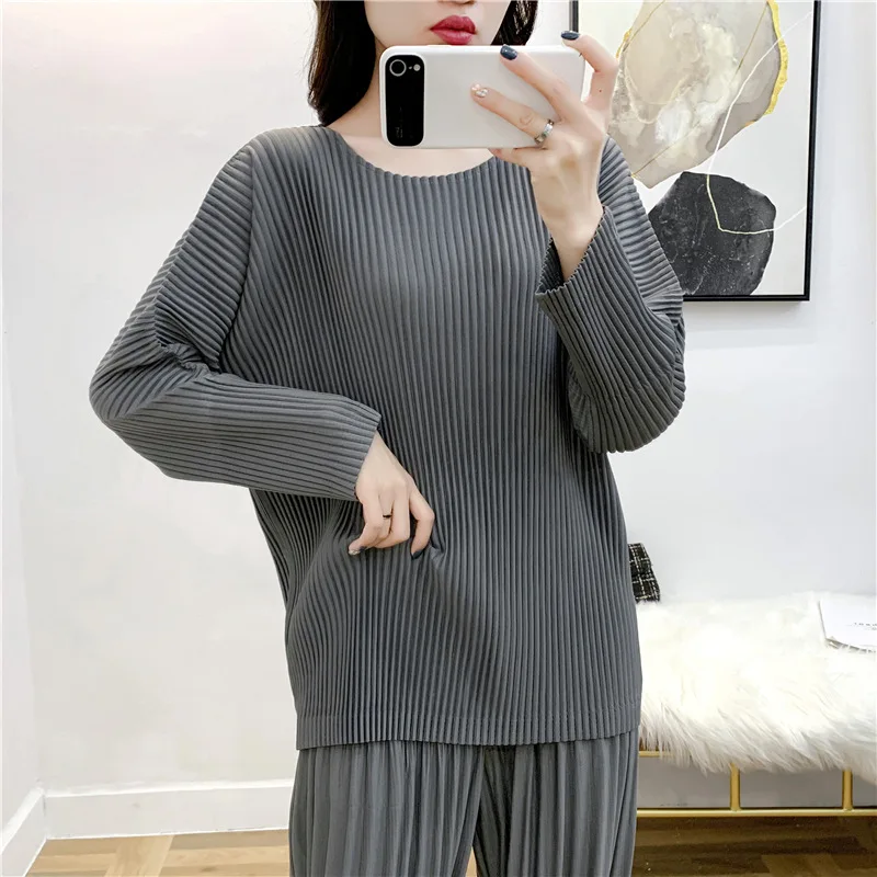 

Женская футболка размера плюс, весна-осень 2019, новинка, круглый вырез, длинный рукав, сплошной цвет, свободные, тянущиеся, Miyake, плиссированны...