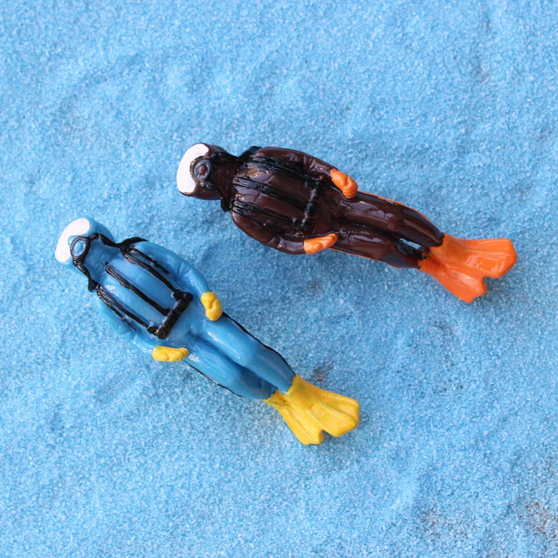 

2021 New 1pcs New Unique Design Treasure Hunter Diver Action Figure Fish Tank Ornament Landscape Aquarium Decoration Accessories