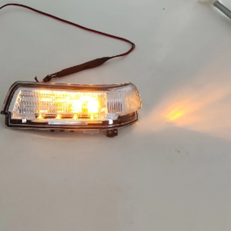 

Car Rearview Mirror Turn Signal for Mitsubishi Pajero V73 V77 V93 V97 2007-2015