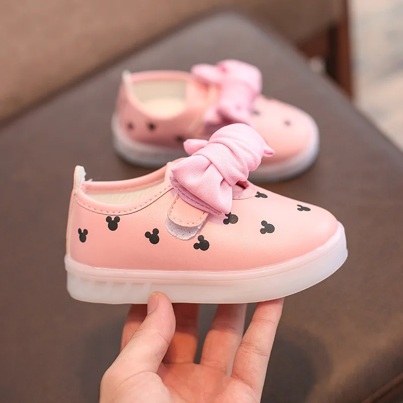 Кроссовки детские для девочек белые со светодиодной подсветкой с бантом |