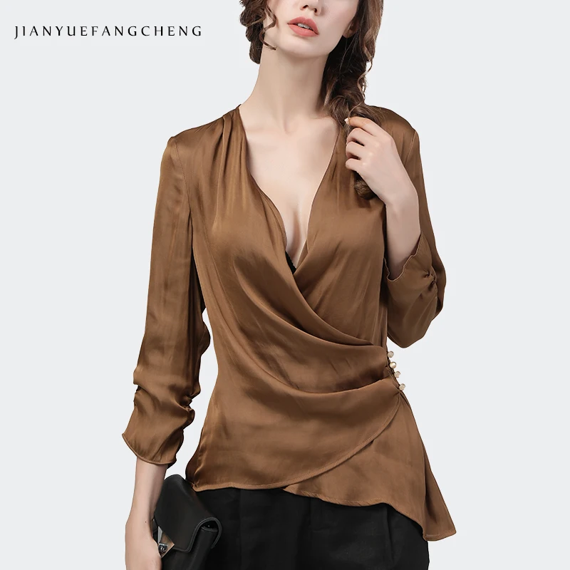 blusa de cetim marrom