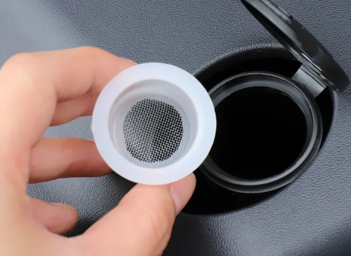 

Car Windshield Fluid Reservoir Filter Plastic Wiper Fluid Inlet Filter for Tesla Model Y Auto Accessories