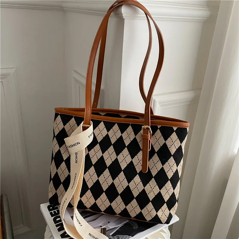 

Новинка зимы 2022, модная вместительная сумка через плечо, сумка-тоут с ромбовидным узором, популярная цветная женская сумка для подмышек