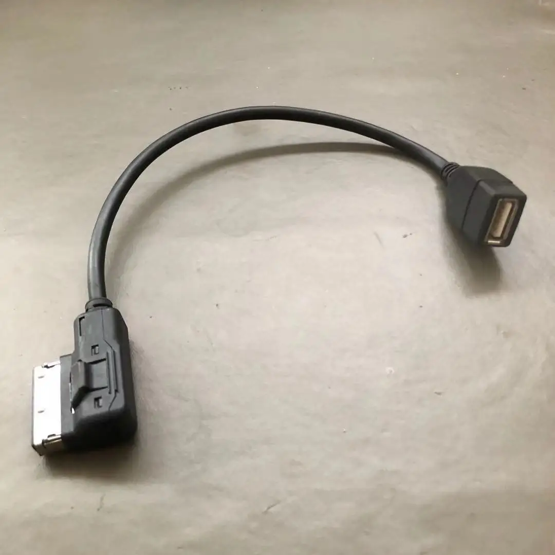 

USB-кабель для подключения к мультимедийной коробке VW MDI 5N0 035 558