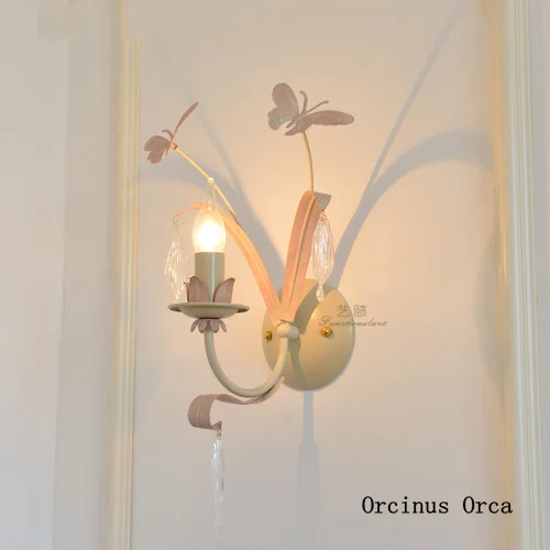 Американская романтическая настенная лампа в виде розовой бабочки гостиной