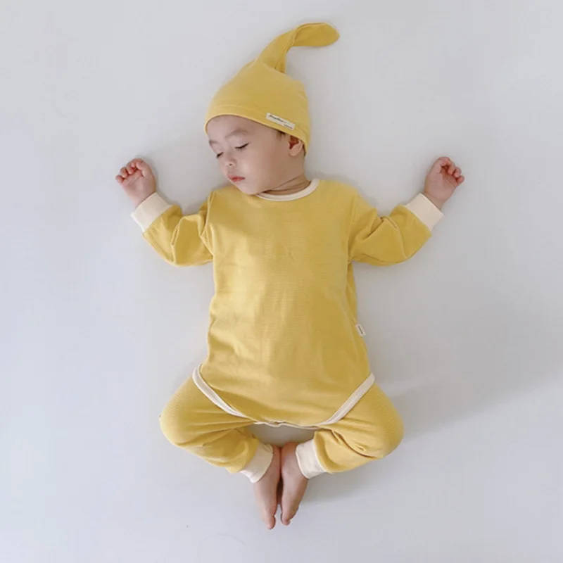 2021 nuevo oto&ntilde;o ni&ntilde;os pijamas para chicos y chicas 3-pcs conjuntos Color caramelo Bodi de manga larga + polainas + gorra de algod&oacute;n reci&eacute;n nacido Ropa E0318-5
