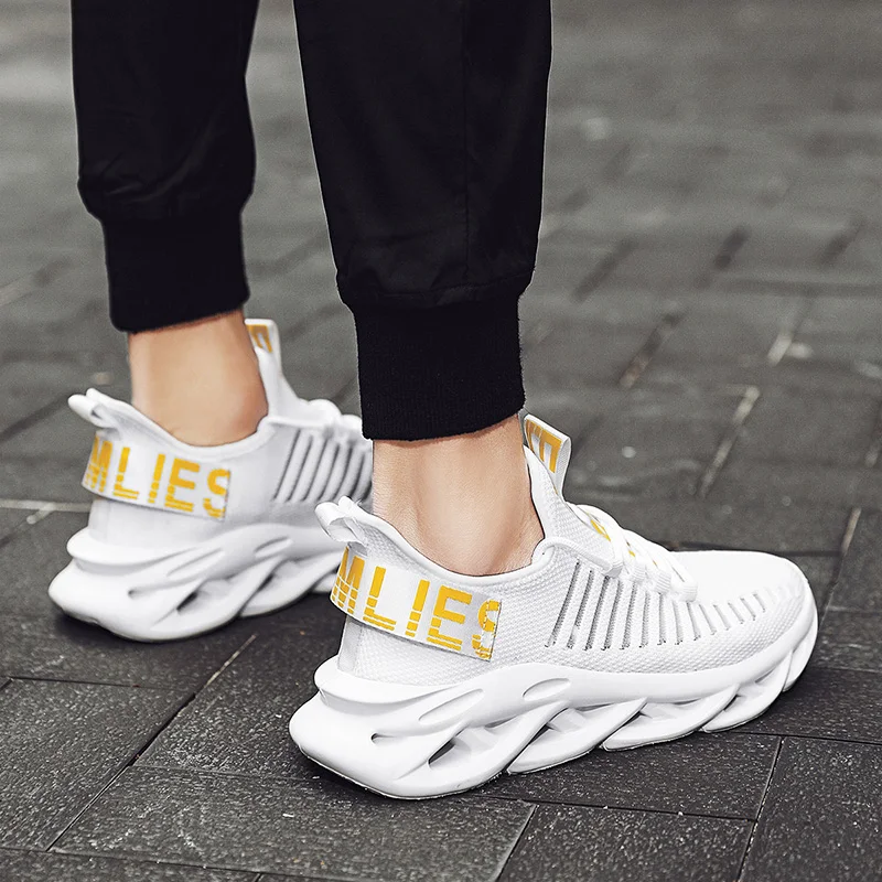 Men's Sneakers 2021 Comfortable Sport Shoes Outdoor Walking Running Shoes Male Trend Lightweight Breathable Casual Zapatillas