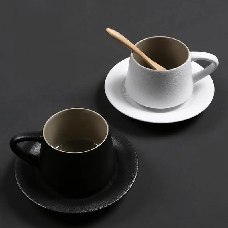 

200ml/220ml Creative Coffee Cup with Saucer Black White Ceramic Coarse Pottery Milk Cups Master Handle Mug Water Mugs Drinkware