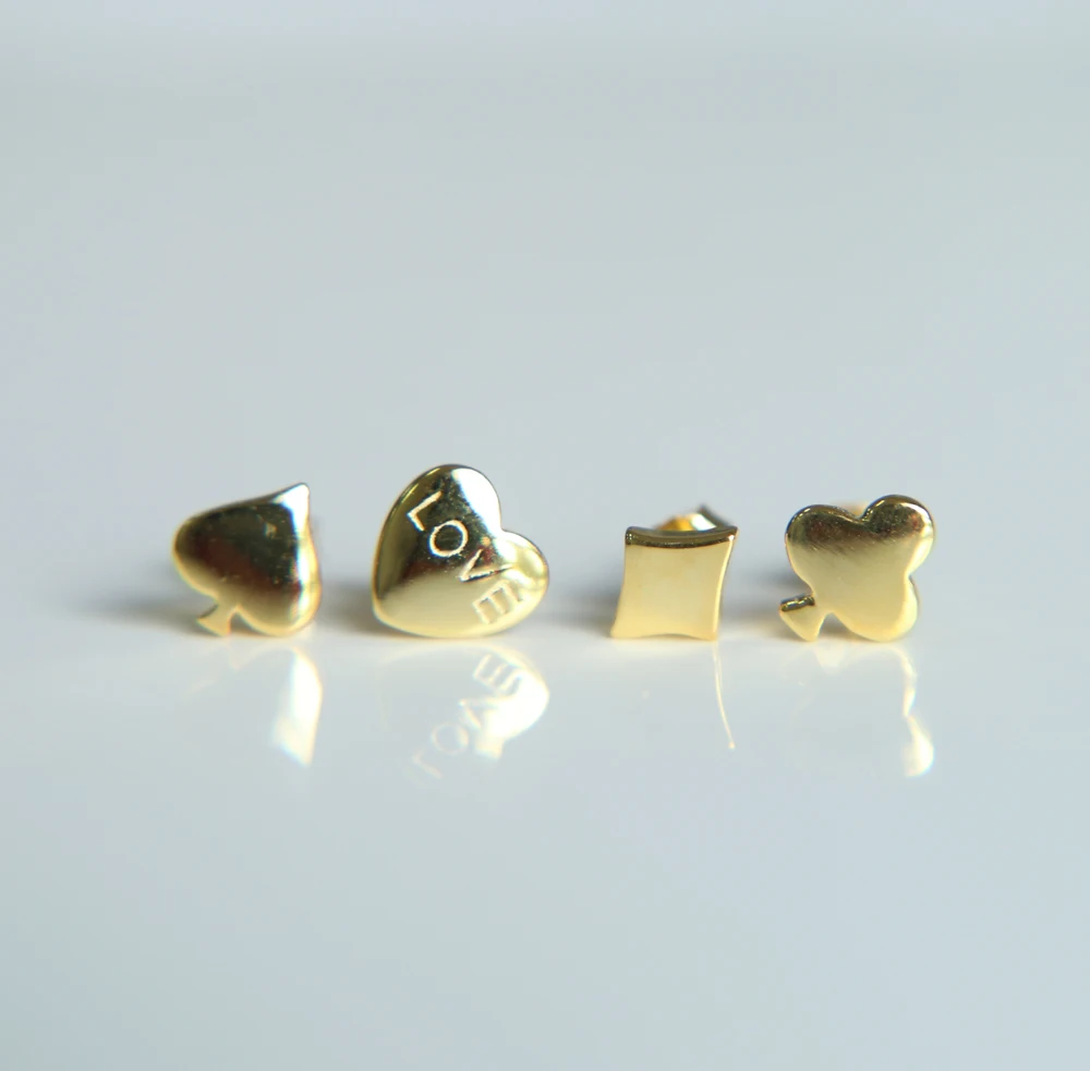 Серьги гвоздики покер из серебра 925 пробы с изображением игральных карт|earings fashion