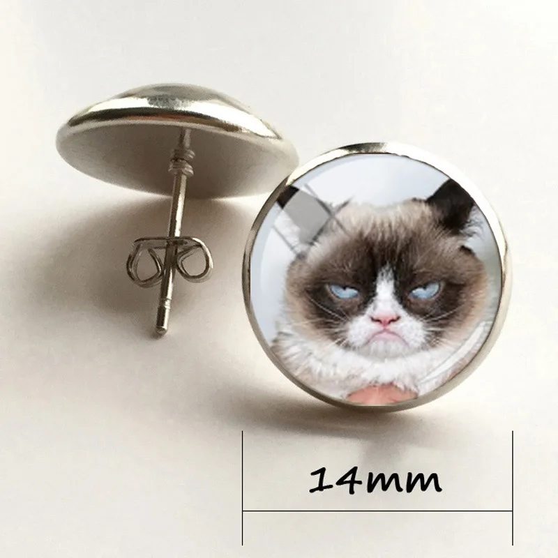 Высококачественные серьги гвоздики ручной работы с изображением кота из стекла