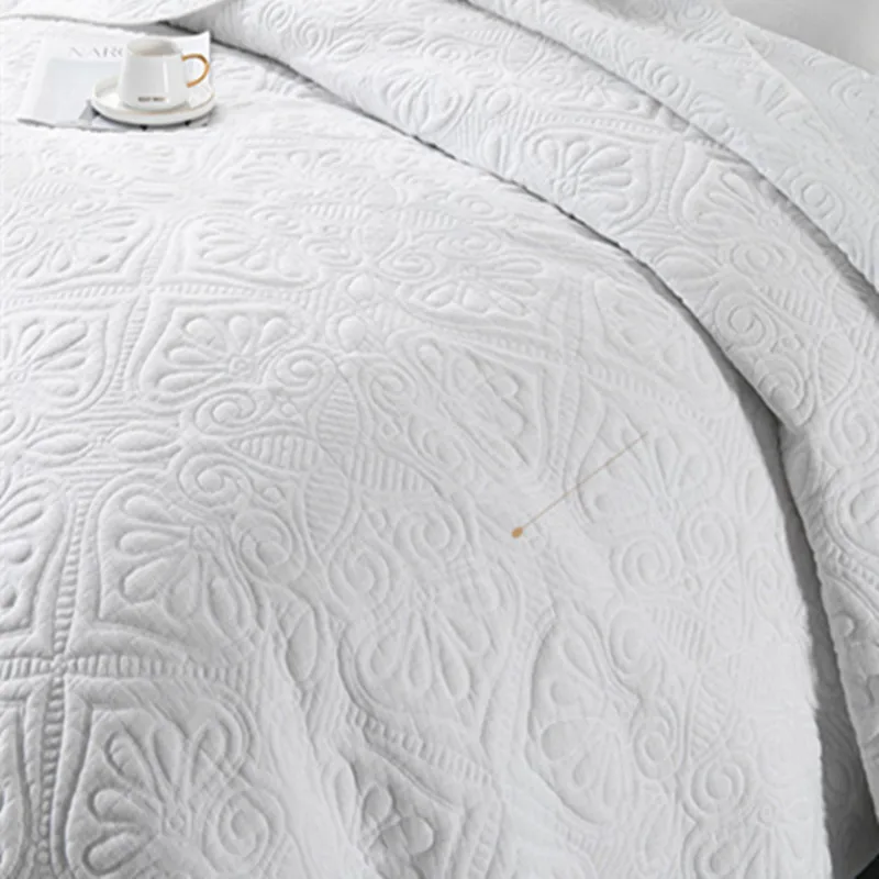 

White embroidered quilted bedspread +pillowcase 100% washed cotton quilt bed cover air condition comforter king wedding bedding