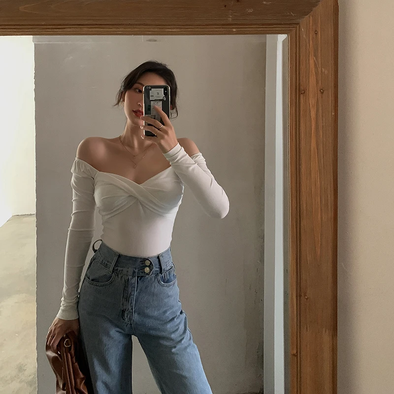 Женская винтажная трикотажная блузка черный или белый однотонный топ с