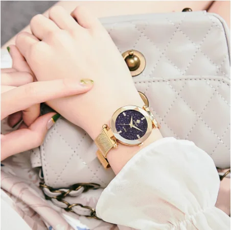 

WWOOR 2021 Лидирующий бренд Для женщин часы золотые Нержавеющая сталь женские кварцевые часы Повседневное звездное небо бриллиантами наручные...