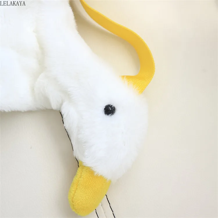 Сумка женская мягкая на молнии с изображением лебедей и гусей | Багаж сумки