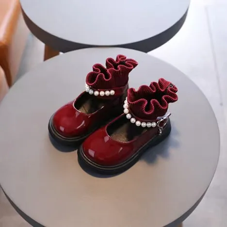Кожаные туфли для девочек новинка 2022 осенние детские принцессы с кружевом модные
