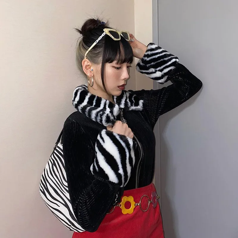 Винтажные черные топы в рубчик с воротником из искусственного меха зебры Y2K