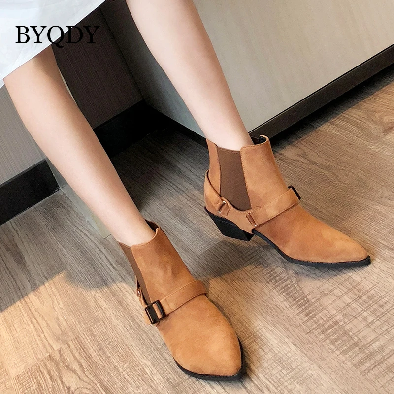 Женские ботинки с пряжкой BYQDY коричневые челси острым носком на квадратном