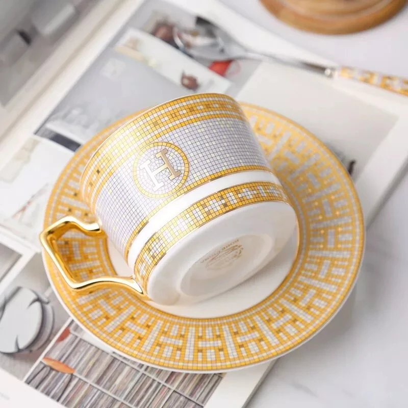 Кофейная чашка и блюдце с логотипом H набор керамическая кружка мозаичный дизайн