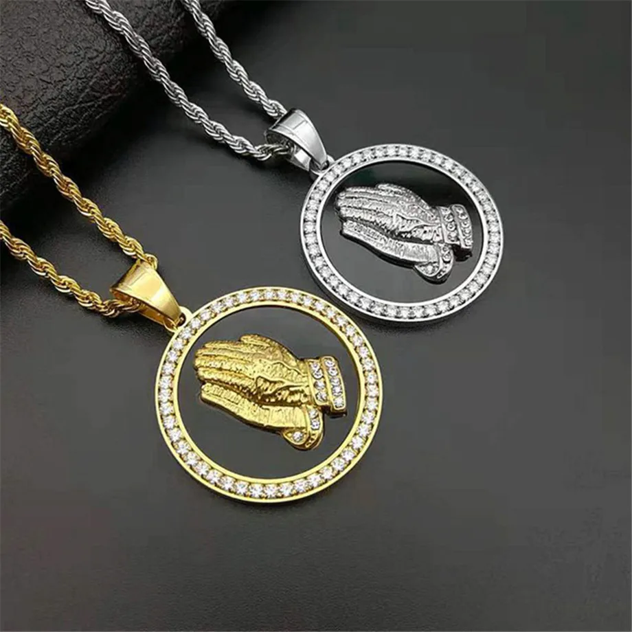 Купи Iced Out Praying Hand Pendant Necklace For Mens/Women Gold Color Stainless Steel Hip Hop Charm Jewelry Necklace Chain For Gifts за 620 рублей в магазине AliExpress