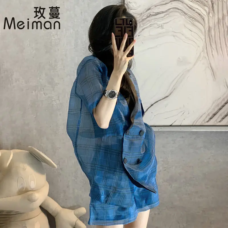 

Two piece suit for women