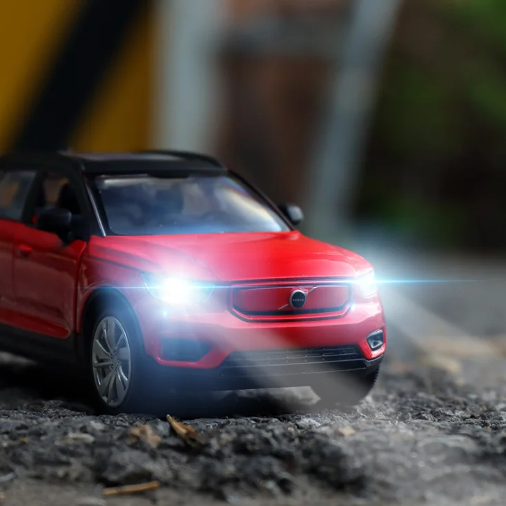 2021 Новинка 1:32 внедорожник из сплава VOLVO XC40 литая модель игрушечных автомобилей со