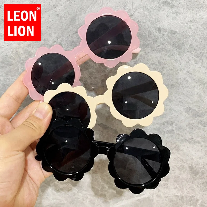 

LeonLion 2022 Children Glasses Cute Baby Sunglasses for Girls/Boys Flower Eyeglasses Female Cartoon Toy Gafas De Sol Mujer UV400