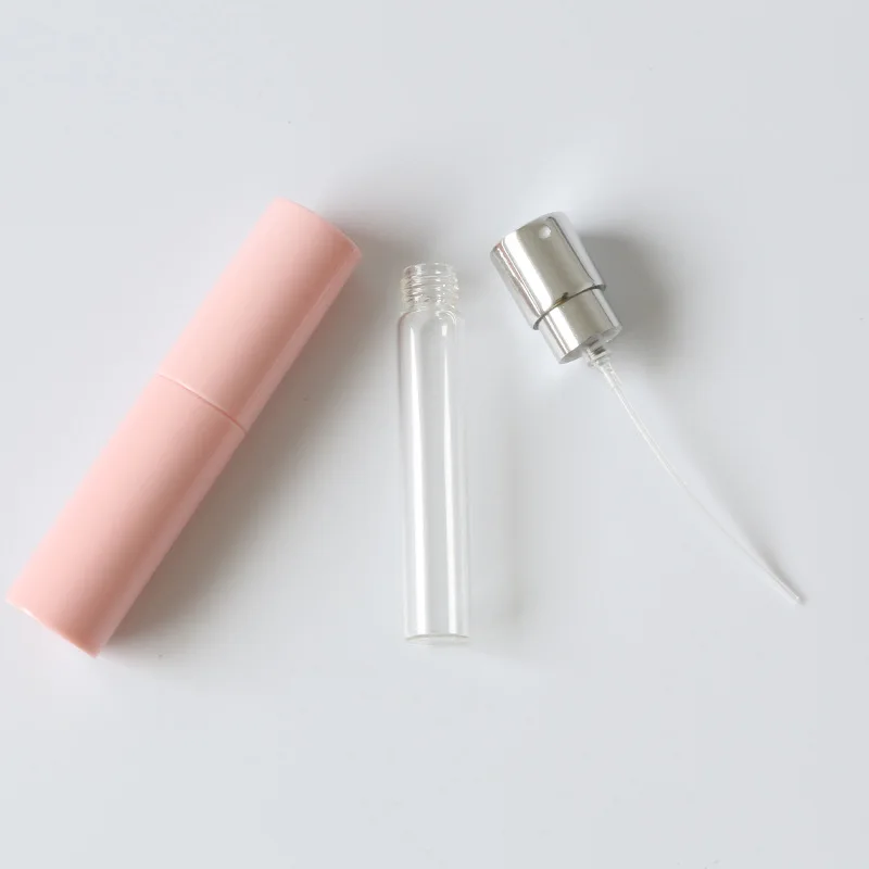 10 мл круглая вращающаяся пластиковая бутылка со спреем. Бутылки для парфюма разделяются на прочные и подлежащие переработке, удобные для путешествий.