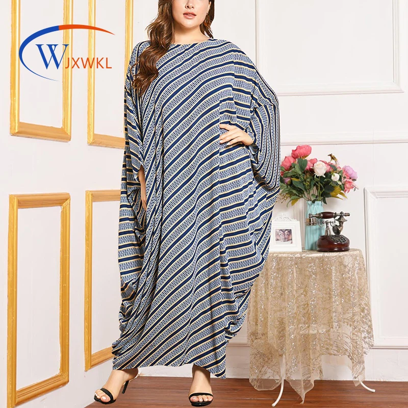 

WJXWKL 2021 Plus Size Loose Batwing Sleeve Robe Muslim Hui Dubai Long Sleeve Robe Islamic Kaftan Women's Striped Dress