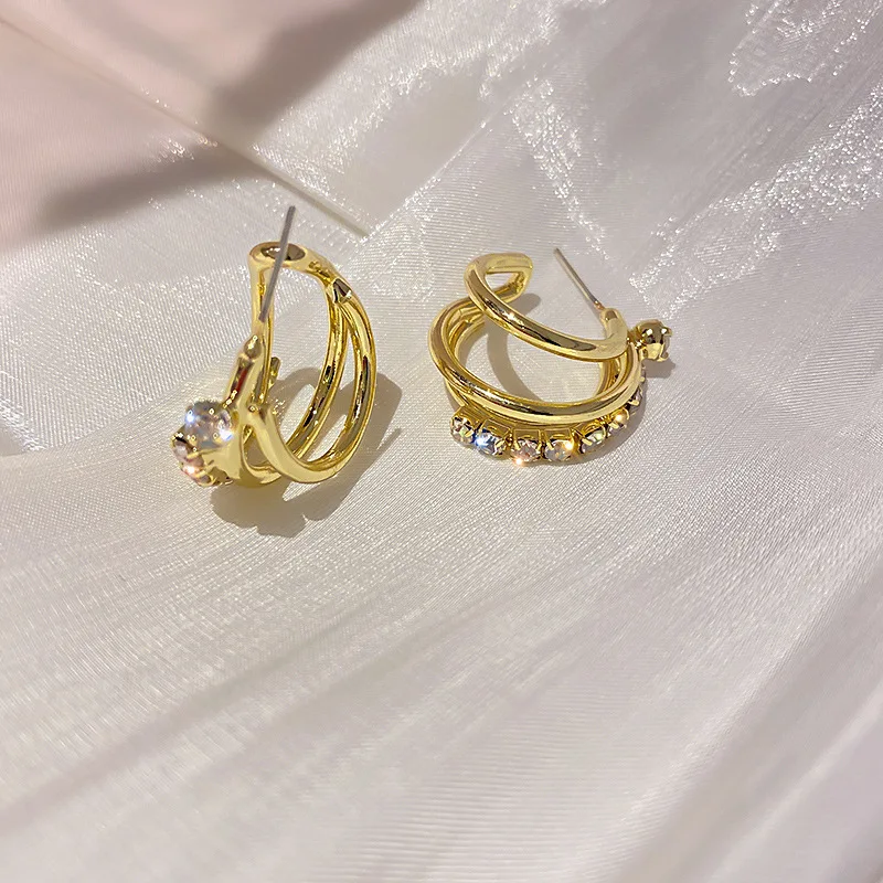 

New Fashion Diamond Geometric C-shaped Women's Romantic Gift Earrings Simple and Exquisite Jewelry Earrings Women Wholesale