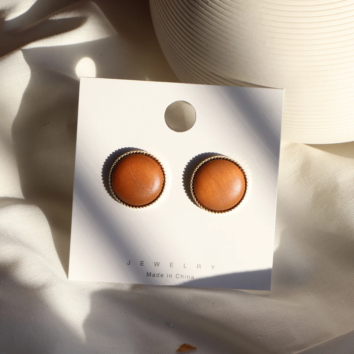 Женские металлические серьги-гвоздики AOMU в стиле ретро геометрический дизайн