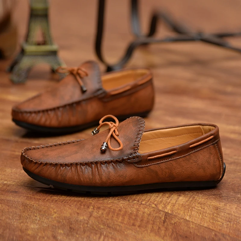 Кожаная обувь Мужские лоферы на плоской подошве Новинка 2020 года Повседневная