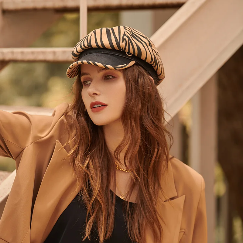 

Autumn Season Leisure In Europe And The Wind Cap New Women Striped Patchwork PU Belt Drill Fashion Temperament Octagonal Cap