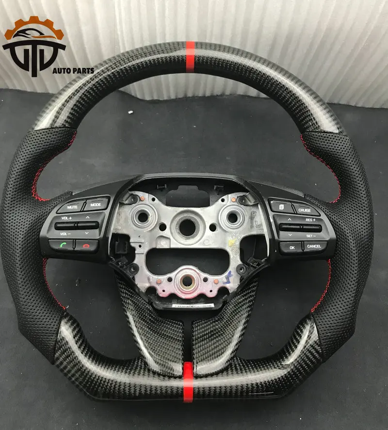 Индивидуальное рулевое колесо из углеродного волокна для HYUNDAI FIESTA