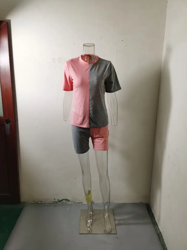 Женский спортивный костюм из двух предметов топ с круглым вырезом и облегающие