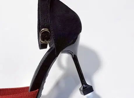 Новинка 2020 года Женские туфли-лодочки с ремешком на щиколотке из двух предметов