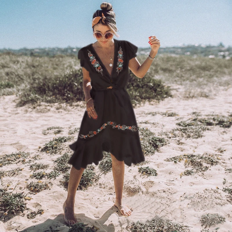 

Embroidery Cotton Beach Cover up Saida de Praia Swimsuit Women Bikini Wrap Dress Tunics for Beach Pareo Sarong Beachwear Q601