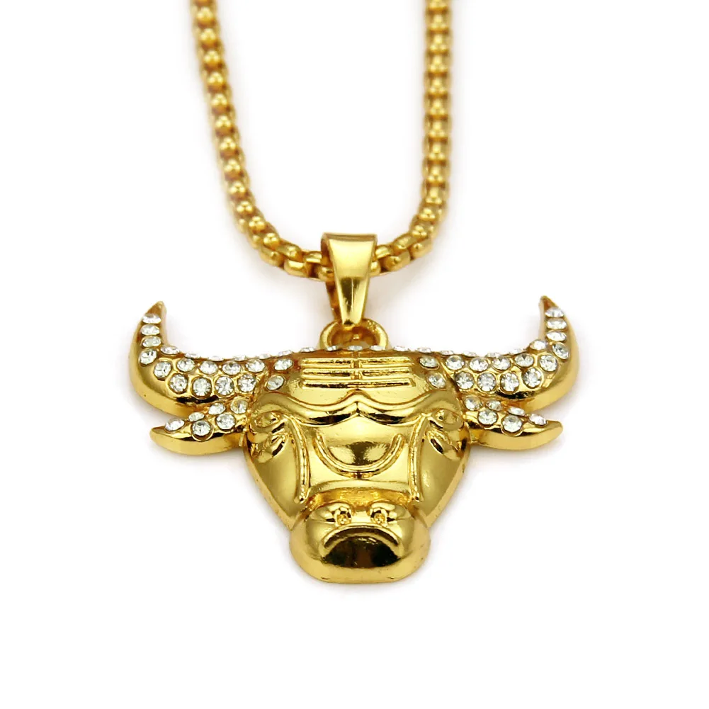 2021 в европейском и американском стиле Модная отделка шипами Подвеска В Форме