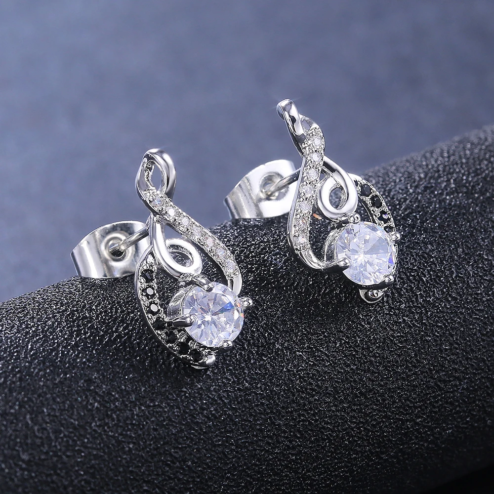 Huitan нежный Тип 8 серьги-гвоздики в форме снежного серьги с белыми и черными CZ