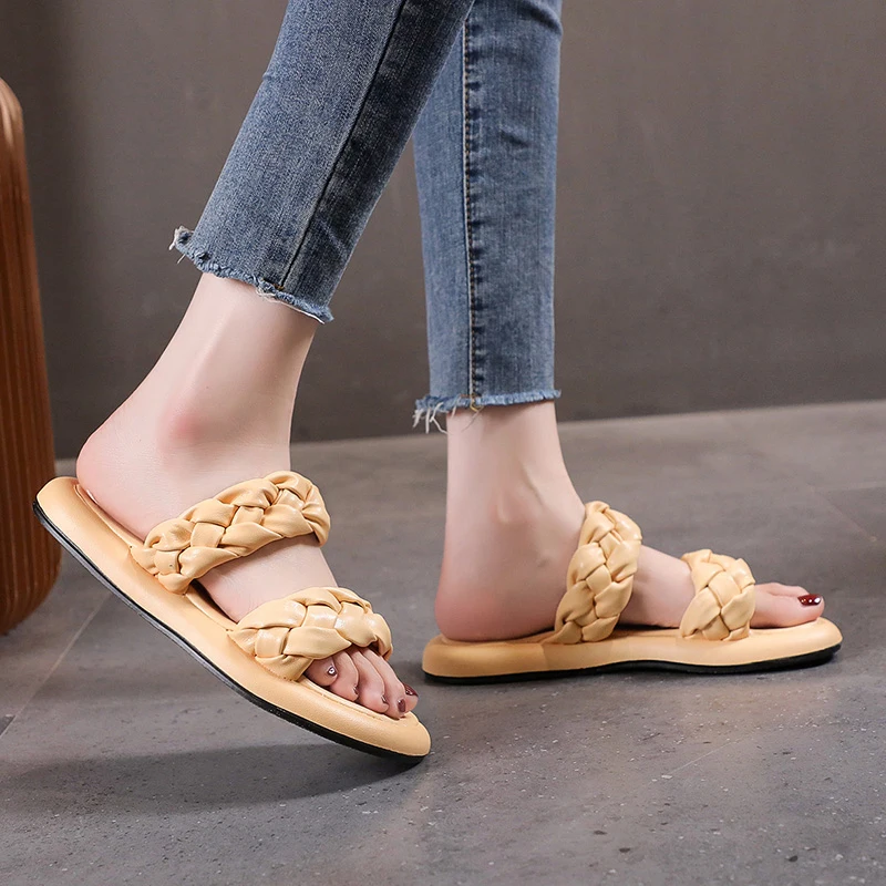 

Med Shoes Slippers Soft Slipers Women Platform Slides Fashion Comfort 2021 Luxury Flat Summer PU Fretwork Cotton Fabric Rubber