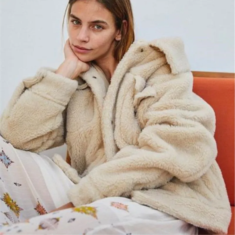 Однотонные меховые куртки и пальто из овечьей шерсти на молнии женские 2019 зимние