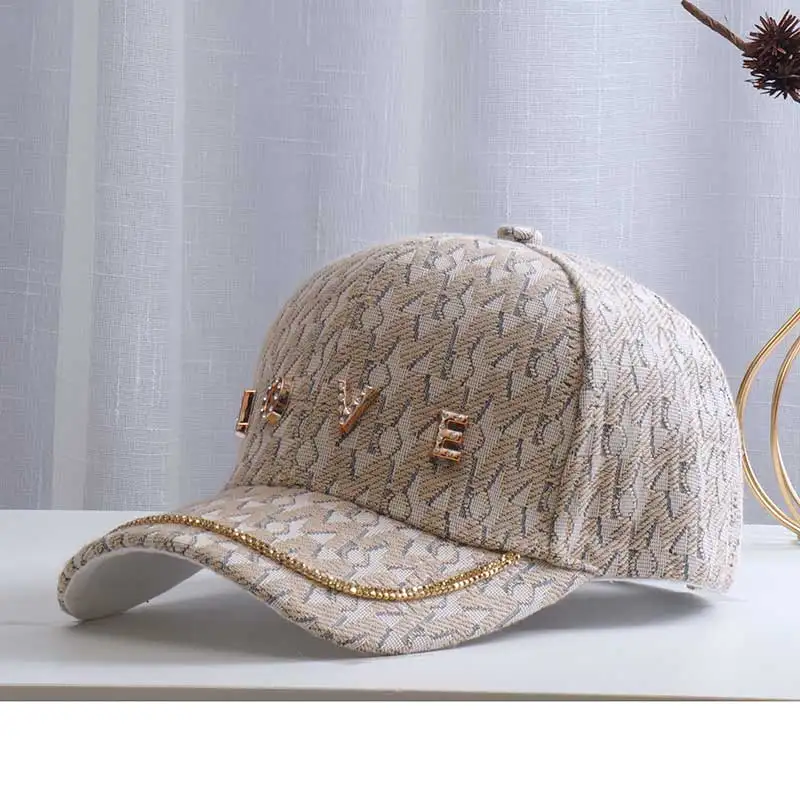 

2021 New Trendy Women's Hat Fashion Brand Sparkling Diamond LOVE Letter Baseball Cap for Women Retro Checkered Caps Girls