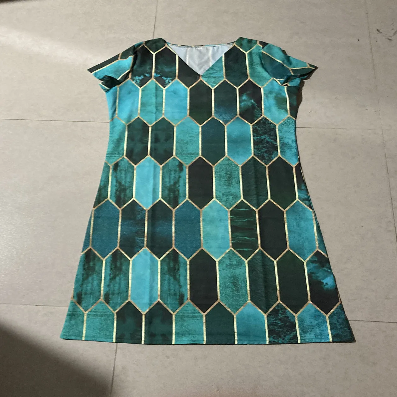

Sexy V-neck Casual Loose Women Dress Summer Multicolor Geometric Print Beach Mini Dress New Fashion Female Plus Size Retro Shirt