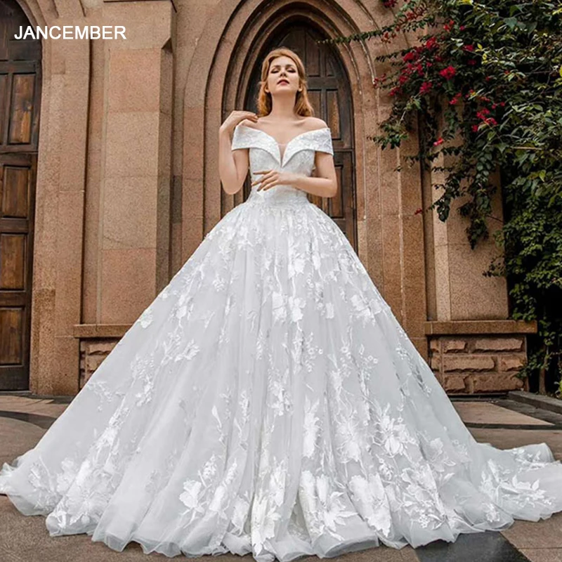 J66599 jancembber бальное платье свадебное со шлейфом спущенным плечом на шнуровке сзади