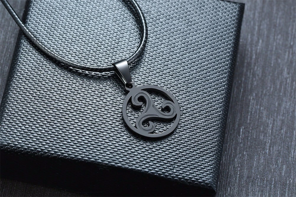 TRISKELE мужчины ожерелье из нержавеющей стали TRISKELION Тройная спиральная Подвеска Украшения Подарки для спортсменов
