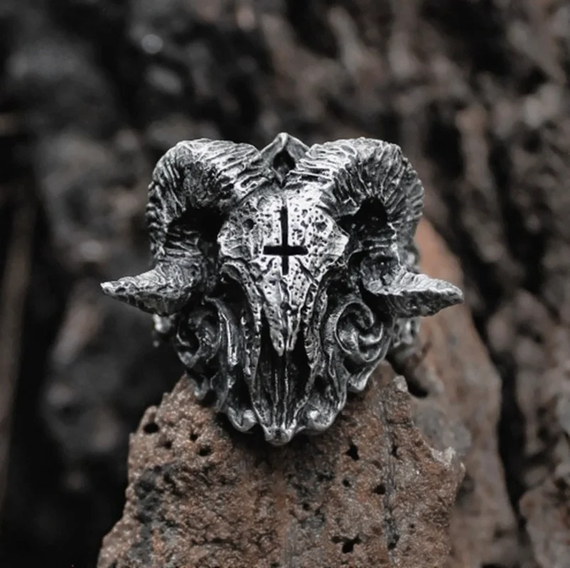 

Fashion Unique Punk Gothic Devil Demon Skull Ring